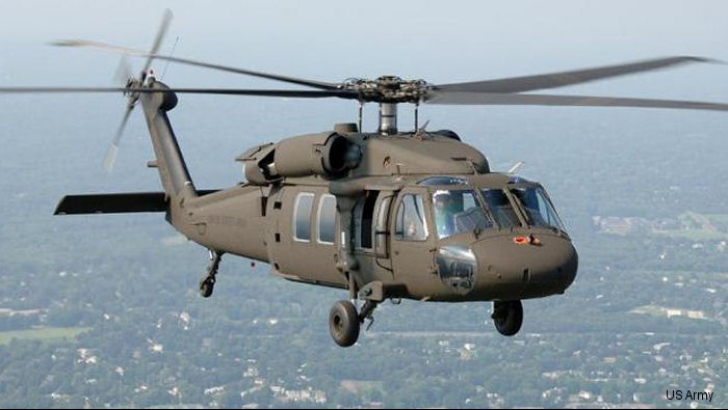 Premieră la baza Mihail Kogălniceanu: Operaţiuni de asalt cu faimoasele elicoptere Black Hawk