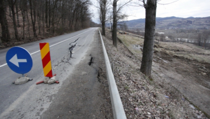 Restricţii de circulaţii: O porţiune din Drumul Naţional Buzău - Braşov a luat-o la vale