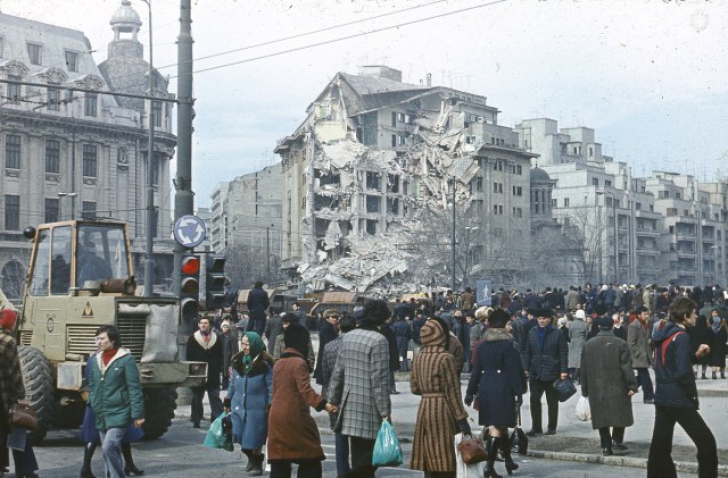 Fotografiile dezastrului: Cum arăta Bucureştiul din cutremurului din 1977