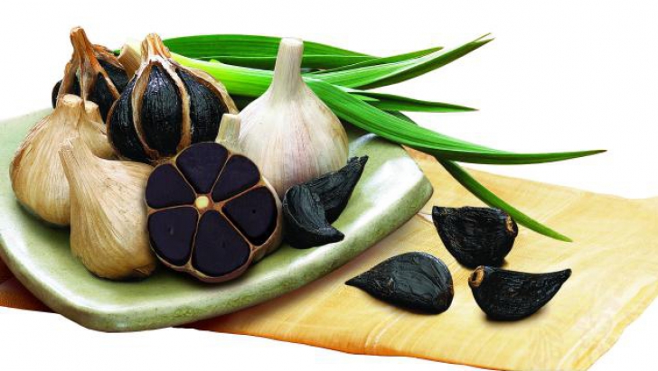 Usturoiul negru, ingredientul revoluționar 