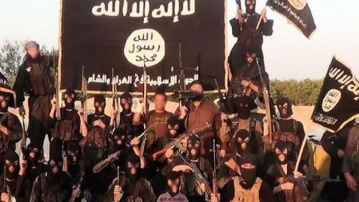 Statul Islamic se regrupează în Siria. Ce decizie a luat organizaţia teroristă?