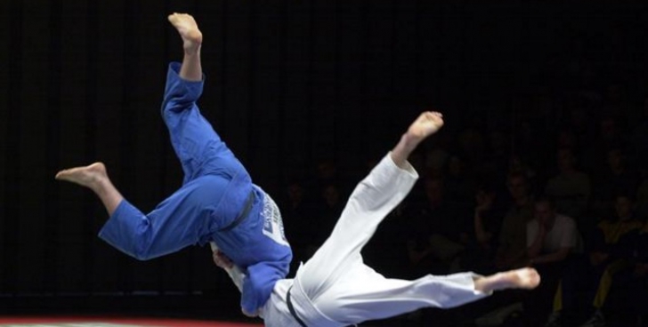 Campionatul Naţional de Judo de la Cluj.Competiţia, dotată cu premii în valoare totală de 100.000lei