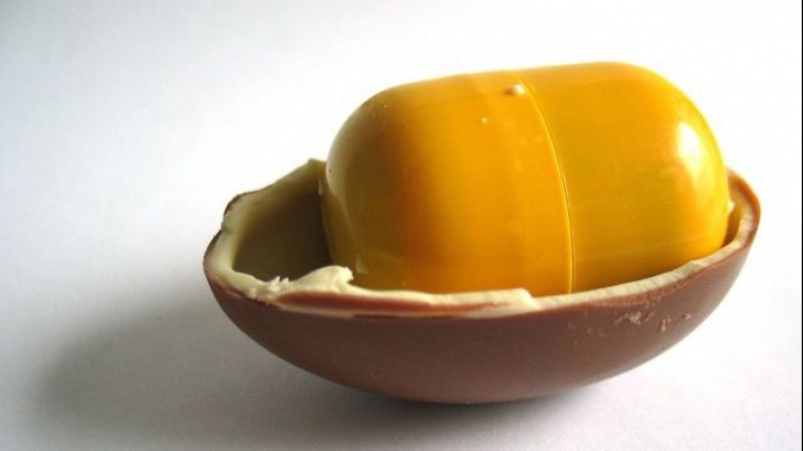 De ce ambalajul pentru jucăriile din ouăle Kinder e mereu galben? Explicația a devenit virală