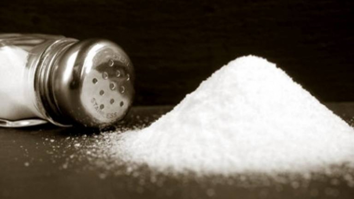 Sarea te ajută să rămâi sănătos! Împrăștie puțină sare prin casă, iar rezultatul va fi uimitor