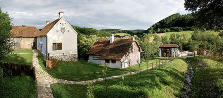 Un sat din România, în topul celor mai frumoase destinații turistice din lume - FOTO