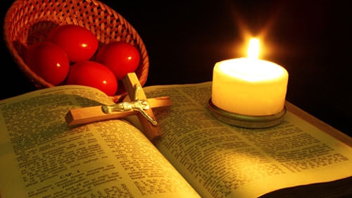Cât timp se urează „Hristos a Înviat!” Ce rugăciune se rostește în a doua zi de Paște