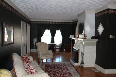 I se spune "a doua Casă Albă". Se vinde cu "doar" 137.000$.Unde o ţin americanii şi de ce costă atât