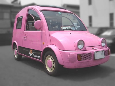 Au fost votate cele mai URÂTE 30 de maşini din toate timpurile. Numărul 28 este HALUCINANT...