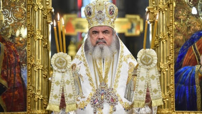 Patriarhul Daniel, &icirc;n Pastorala de Paște: Iubirea răstignită &icirc;nvinge păcatul, iadul și moartea