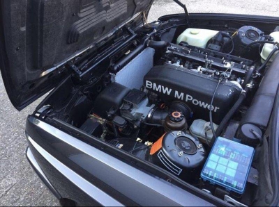 Cum arată un BMW M3 din 1988, pe care proprietarul cere 50.000 de euro. E ca nou