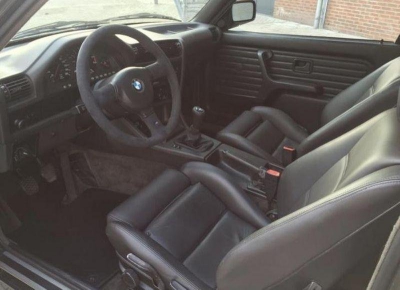 Cum arată un BMW M3 din 1988, pe care proprietarul cere 50.000 de euro. E ca nou