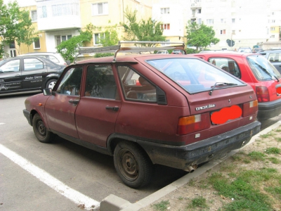 Vă amintiţi de ORIBILA Dacie hatchback Liberta? Prototipul ei e chiar mai urât. Modelul ascuns