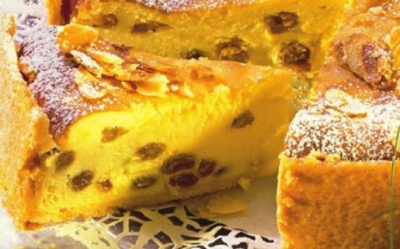 Cum se face PASCA tradiţională de Paşte cu brânză dulce de vacă şi stafide. REŢETĂ