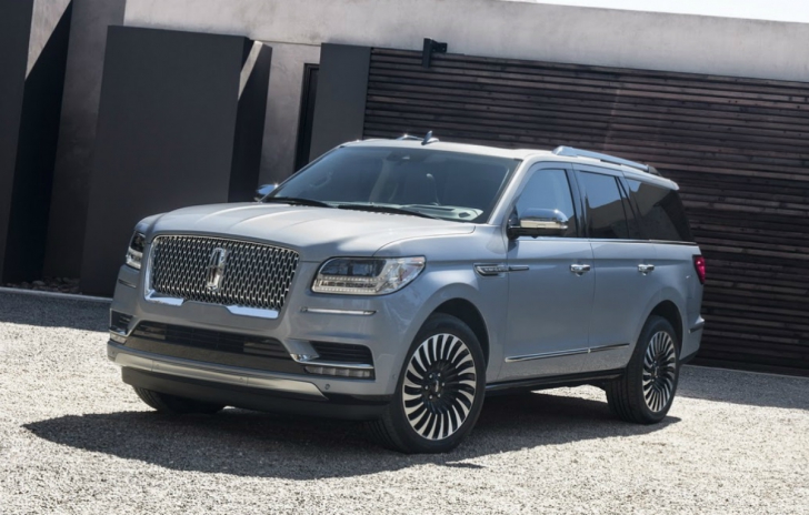 Cel mai impresionant SUV american. Cum arată noul Lincoln Navigator