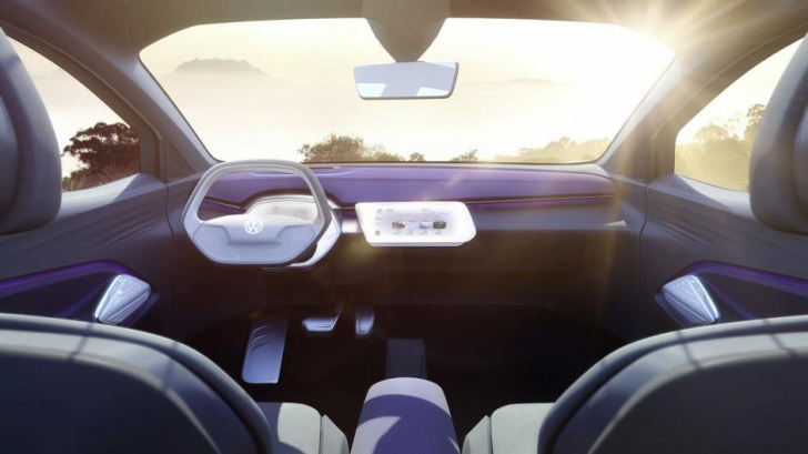 VW susţine că a construit maşina ce parcurge 500km cu 0% consum de motorină. Cum arată I.D. Crozz