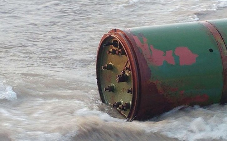 Descoperire stranie pe o plajă din Lituania: o torpilă rusească