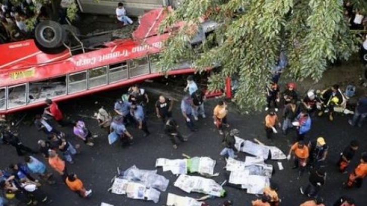 Cel puțin 25 de morți și 22 de răniți după ce un autocar a căzut într-o prăpastie în Filipine