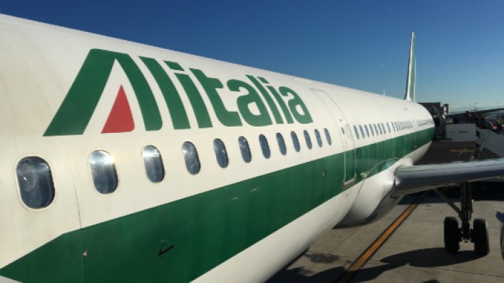 Compania aeriană Alitalia a anulat 60% din zboruri. Motivul?