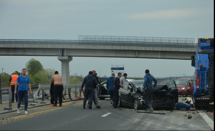 Carambol pe A1, în apropiere de Arad. Accidentul s-a soldat cu 4 victime