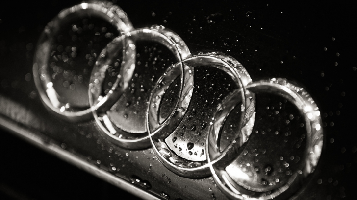 Imaginea mult-aşteptată de fanii Audi. Noul A8, surprins necamuflat pe străzi