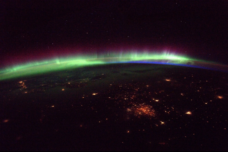 Cum se vede aurora boreală din spaţiu. Imaginea fabuloasă care a făcut înconjurul lumii