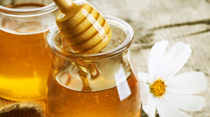 Nutriționist: "Mierea nu face bine tuturor". Cine ar trebui să o evite