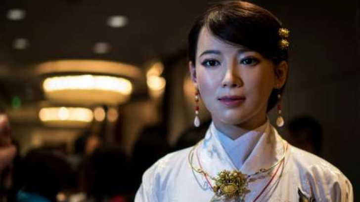 Robotul umanoid chinez Jia Jia a acordat primul interviu 
