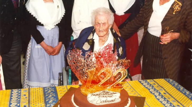A fumat timp de 100 de ani şi a devenit cea mai longevivă persoană din lume! Care este secretul