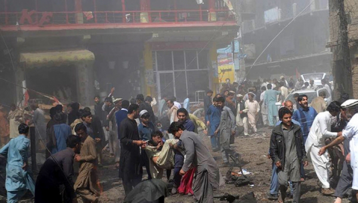 Masacru în Pakistan. Explozie soldată cu cel puțin 10 morți