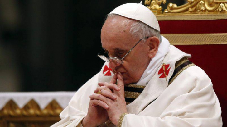 În ziua de Paşte, Papa Francisc l-a implorat pe Dumnezeu să aducă pace în Siria