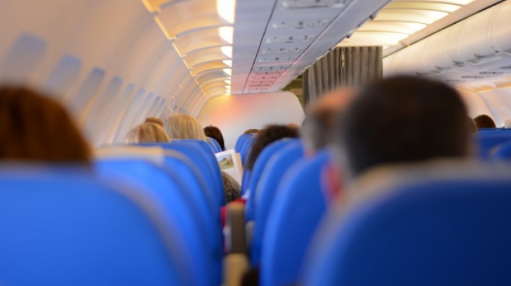 Un pasager a avut șocul vieții în avion. Ce s-a întâmplat în timpul zborului