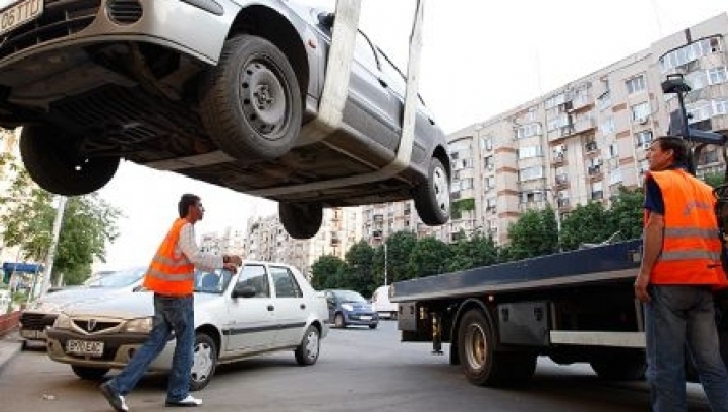 ATENȚIE, șoferi! Poliția Locală, împuternicită să ridice mașinile staționate neregulamentar