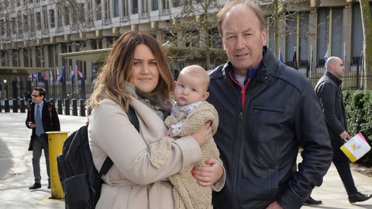 Un bebeluş de 3 luni a fost declarat terorist "din greşeală" de bunicul lui 
