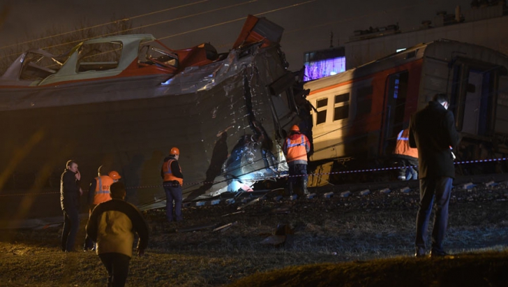Două trenuri s-au ciocnit în Rusia! Aproximativ 50 de persoane au fost rănite