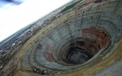 Ruşii au săpat cea mai adâncă gaură în pământ: 12 km. Șoc ce au găsit. Era acolo de 2,5 miliarde ani
