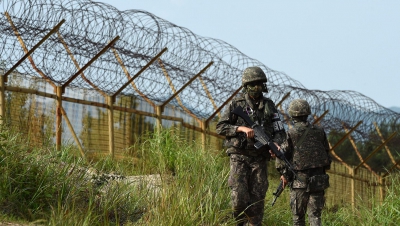 Foc de avertisment la graniţa nordică a Coreei de Sud