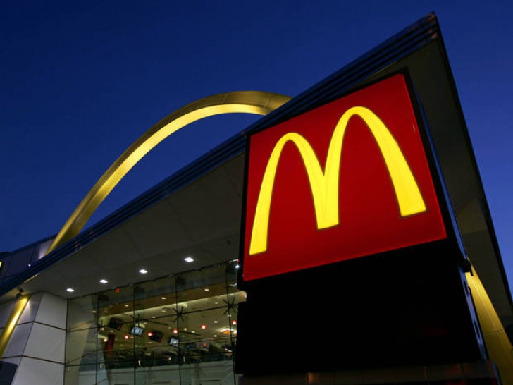 AROGANȚĂ maximă: A mers să-și cumpere un meniu de la McDonald's cu elicopterul