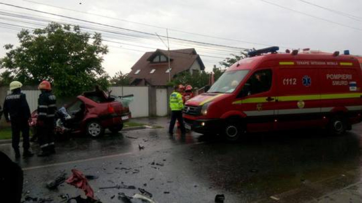 Sâmbăta NEAGRĂ pe șoselele din România: mai multe accidente extrem de grave