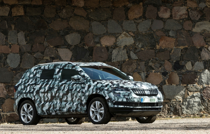 Noul SUV de la Skoda, Karoq, dezvăluit înainte de lansarea din 18 mai