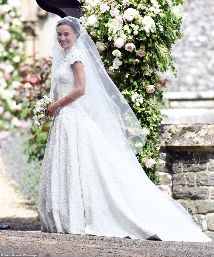 Primele imagini cu Pippa Middleton în rochia de mireasă