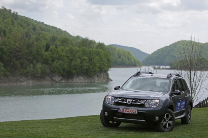 Dacia Duster cu transmisie automată este de vânzare şi în România. Cum arată şi cât costă