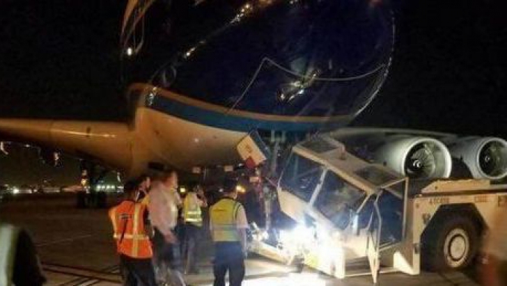 Accident pe aeroportul din Los Angeles: opt persoane au fost rănite 