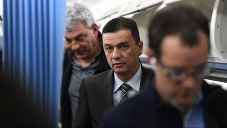 Premierul Sorin Grindeanu a zburat la Viena la clasa Economic  - FOTO