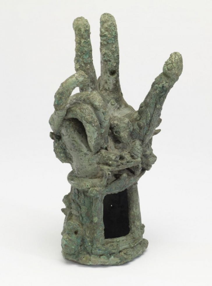 Mâna lui Sabaziu, cel mai ciudat obiect de cult. Semnificaţia ei este un mister