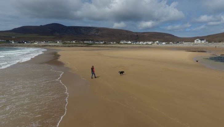 Fenomen bizar! O plajă dispărută acum mai mult de trei decenii a reapărut în mod miraculos