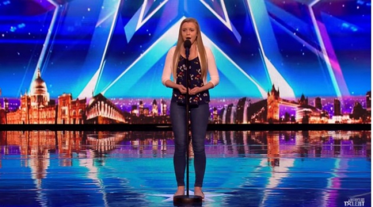 O fată de 14 ani a ridicat juriul în picioare şi a făcut SENZAŢIE la Britain's Got Talent