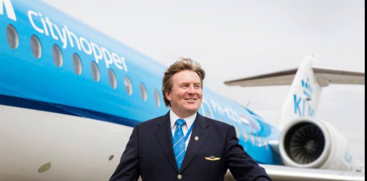 Un rege din Europa merge, în secret , la serviciu. A uimit pe toată lumea 