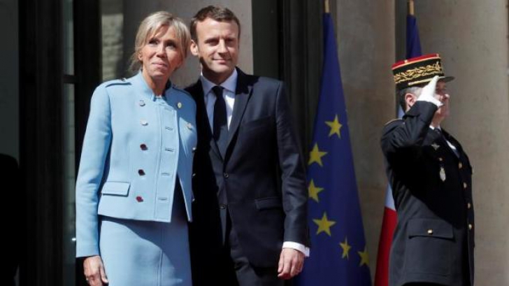 Cât a costat costumul pe care l-a purtat Emmanuel Macron în ziua învestirii. Preţul, uimitor 