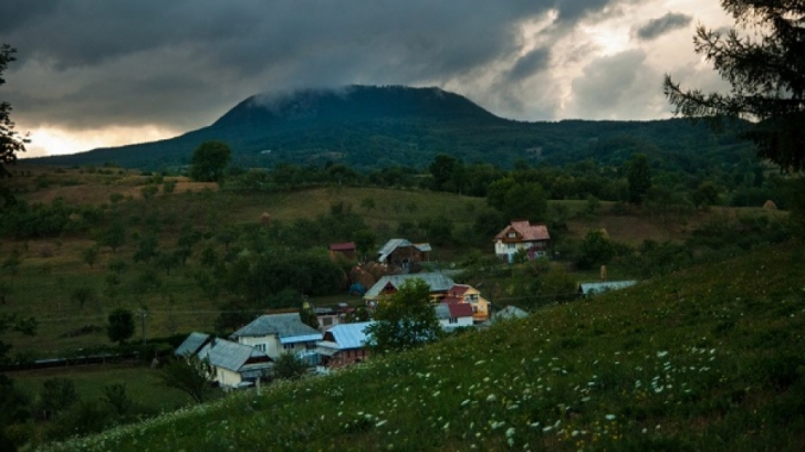 Muntele interzis femeilor. Locul plin de secrete din România 