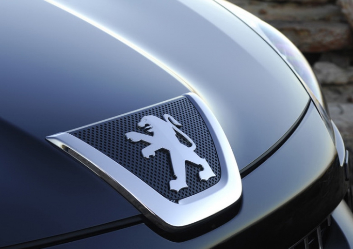 Peugeot spune că a postat din greşeală imagini cu noul 308. Cum arată pozele ce au fost şterse
